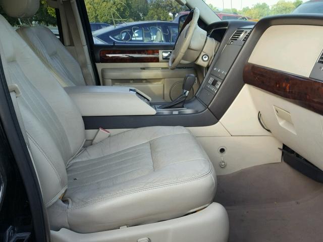 5LMFU28RX3LJ33325 - 2003 LINCOLN NAVIGATOR 黑色 照片 5
