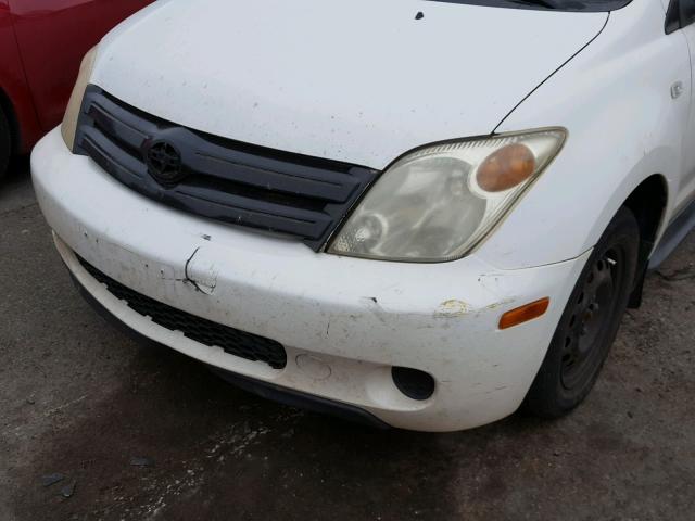 JTKKT624250128422 - 2005 TOYOTA SCION XA WHITE photo 9