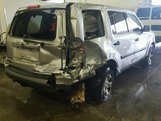 5FNYF4H23BB031374 - 2011 HONDA PILOT LX SILVER photo 4