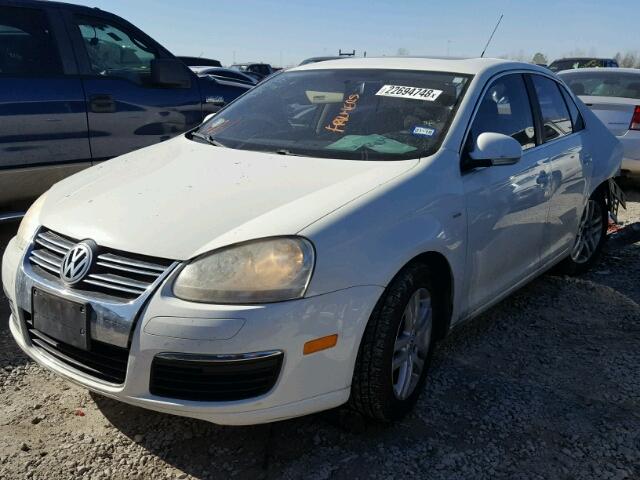 3VWEF71K87M166297 - 2007 VOLKSWAGEN JETTA WOLF WHITE photo 2