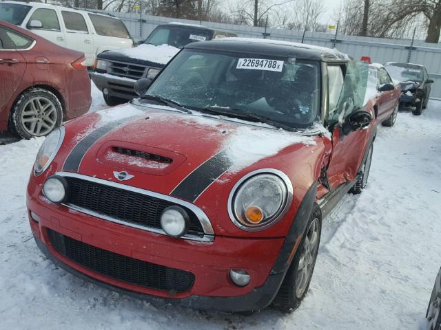 WMWMF7C58ATZ72541 - 2010 MINI COOPER S RED photo 2