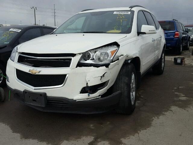 1GNKVGED2CJ244592 - 2012 CHEVROLET TRAVERSE L WHITE photo 2