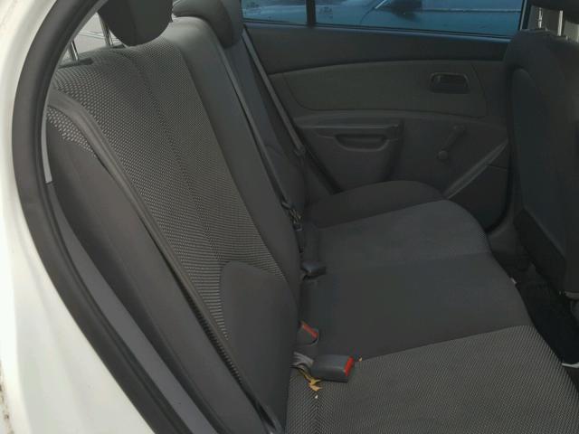 KNADE223196505493 - 2009 KIA RIO BASE 白色 照片 6
