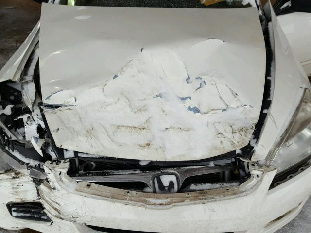 1HGCM56106A089071 - 2006 HONDA ACCORD VAL WHITE photo 7