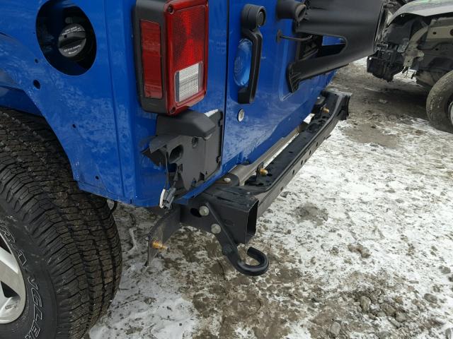 1C4BJWDG3GL273586 - 2016 JEEP WRANGLER U BLUE photo 9