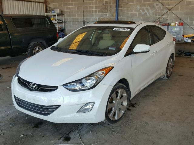 5NPDH4AE5CH149927 - 2012 HYUNDAI ELANTRA GL WHITE photo 2