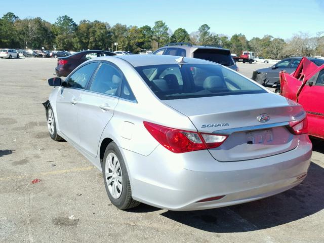 5NPEB4AC8CH380115 - 2012 HYUNDAI SONATA GLS SILVER photo 3