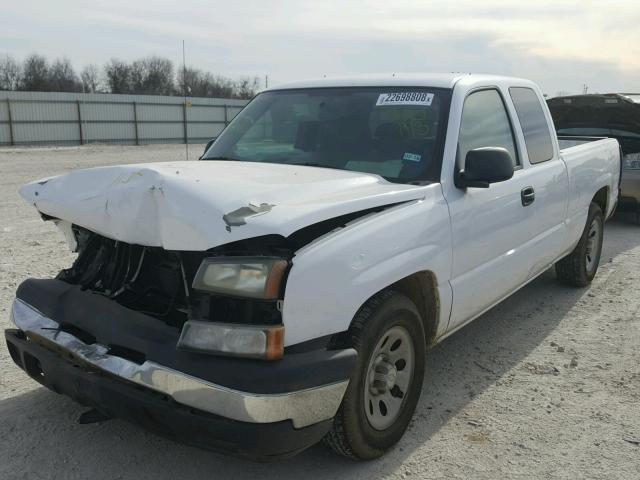 1GCEC19V66Z235993 - 2006 CHEVROLET SILVERADO WHITE photo 2