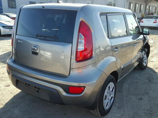 KNDJT2A51D7621889 - 2013 KIA SOUL GRAY photo 4