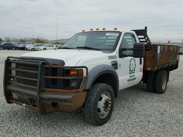 1FDXF47R08ED45306 - 2008 FORD F450 SUPER WHITE photo 2