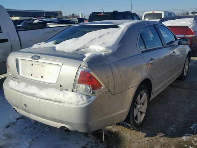 3FAFP07186R128697 - 2006 FORD FUSION SE SILVER photo 4