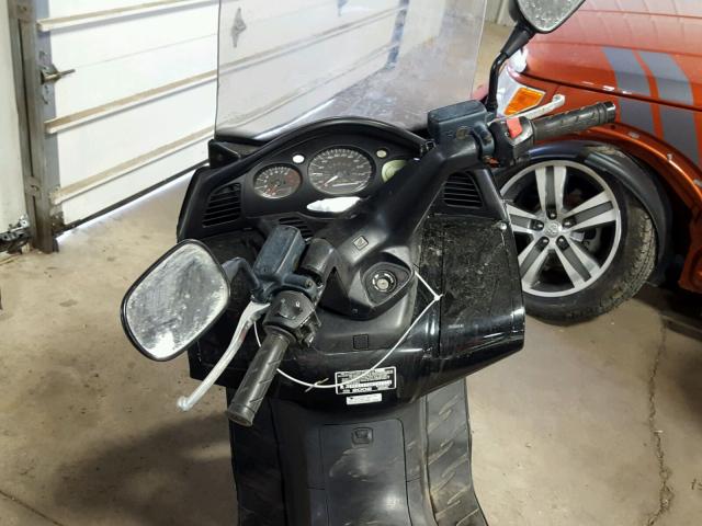 JH2PF01172K001178 - 2002 HONDA FSC600 BLACK photo 9