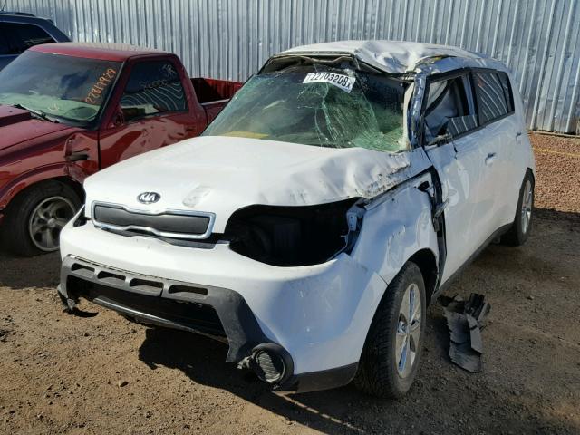 KNDJN2A29E7738962 - 2014 KIA SOUL WHITE photo 2