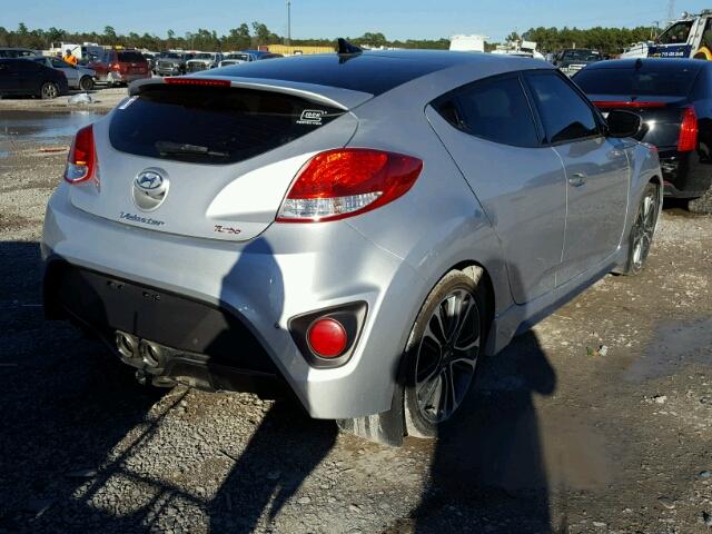 KMHTC6AE5GU260202 - 2016 HYUNDAI VELOSTER T SILVER photo 4