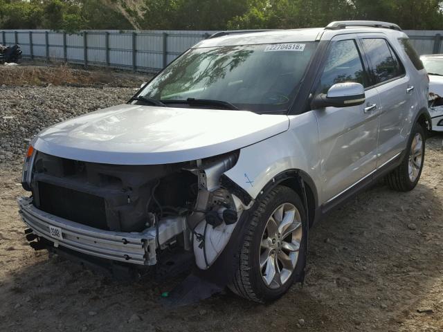 1FMHK7F85CGA98985 - 2012 FORD EXPLORER L SILVER photo 2