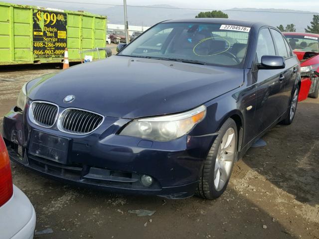 WBANB33584B088599 - 2004 BMW 545 I BLUE photo 2