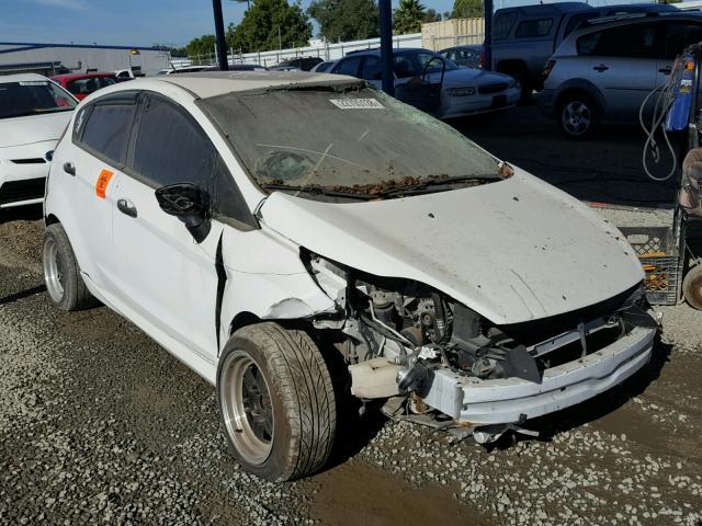 3FADP4EJ2BM216847 - 2011 FORD FIESTA SE WHITE photo 1