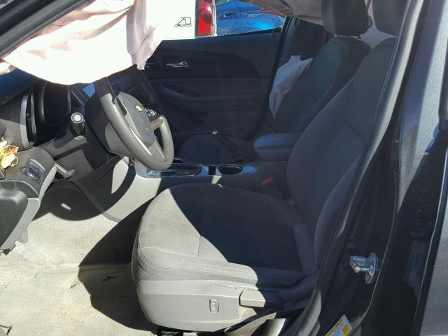 1G11B5SL6FF241546 - 2015 CHEVROLET MALIBU LS ნაცრისფერი ფოტო 5