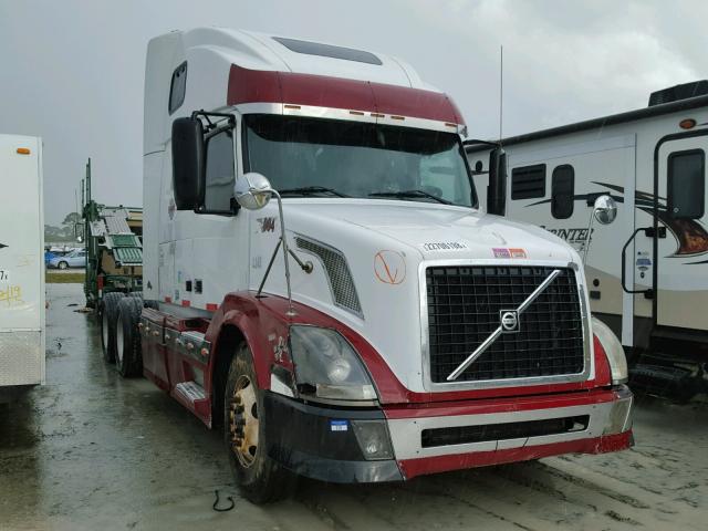 4V4NC9TG55N372006 - 2005 VOLVO VN VNL WHITE photo 1