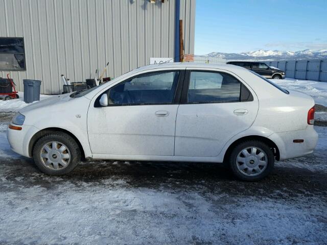 KL1TG52635B484692 - 2005 CHEVROLET AVEO LT WHITE photo 10