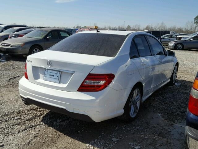 WDDGF4HB7DR261675 - 2013 MERCEDES-BENZ C 250 WHITE photo 4