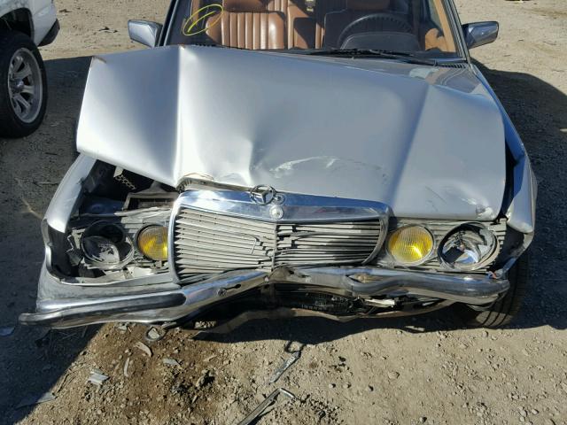 WDB12313012268956 - 1982 MERCEDES-BENZ 300 TD SILVER photo 7