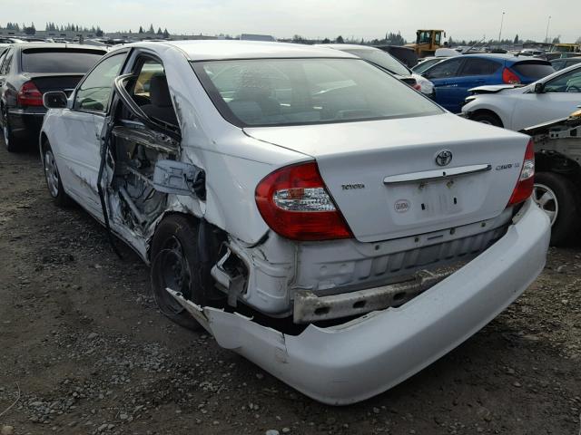 4T1BE32K83U204600 - 2003 TOYOTA CAMRY LE WHITE photo 3