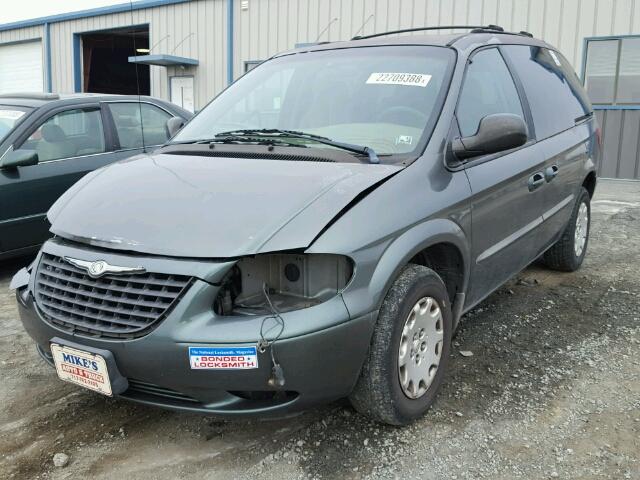 1C4GJ45362B742450 - 2002 CHRYSLER VOYAGER LX SILVER photo 2