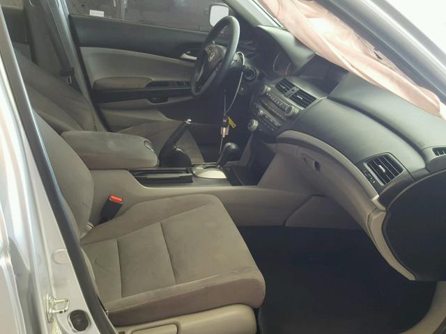 1HGCP2F42CA116296 - 2012 HONDA ACCORD LXP SILVER photo 5