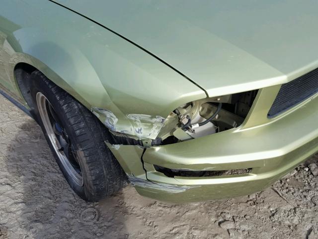 1ZVFT80N065141803 - 2006 FORD MUSTANG GREEN photo 9