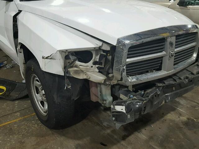 1D7HE22KX6S701629 - 2006 DODGE DAKOTA ST WHITE photo 9