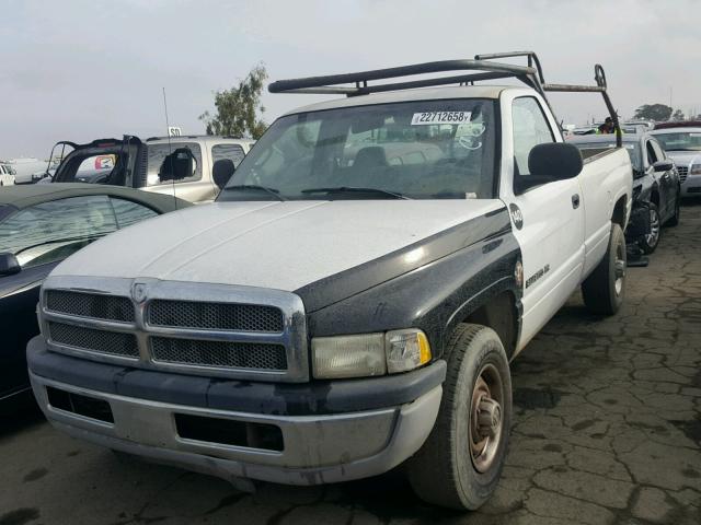 3B7KC26Z8YM213188 - 2000 DODGE RAM 2500 WHITE photo 2