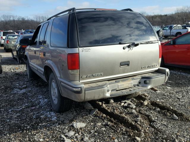 1GNDT13W7X2114906 - 1999 CHEVROLET BLAZER BEIGE photo 3