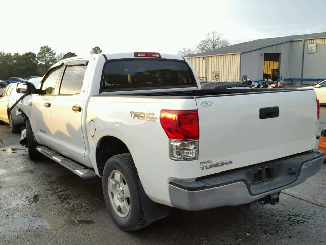 5TFEY5F19BX115573 - 2011 TOYOTA TUNDRA CRE WHITE photo 3