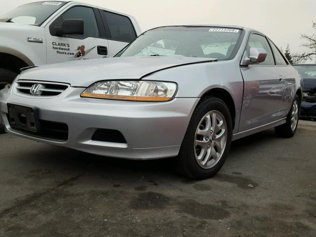 1HGCG22532A006970 - 2002 HONDA ACCORD EX SILVER photo 2