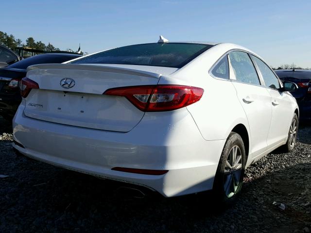 5NPE24AF1HH507059 - 2017 HYUNDAI SONATA SE WHITE photo 4