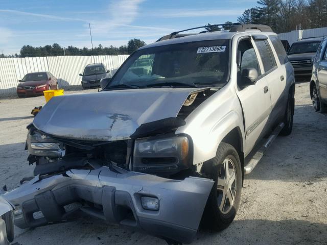 1GNET16S646171020 - 2004 CHEVROLET TRAILBLAZE SILVER photo 2