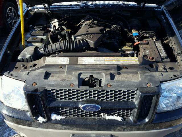 1FMZU67E12UB57611 - 2002 FORD EXPLORER S BLACK photo 7