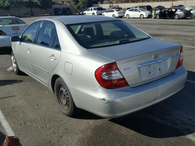 JTDBE32KX30163821 - 2003 TOYOTA CAMRY LE SILVER photo 3