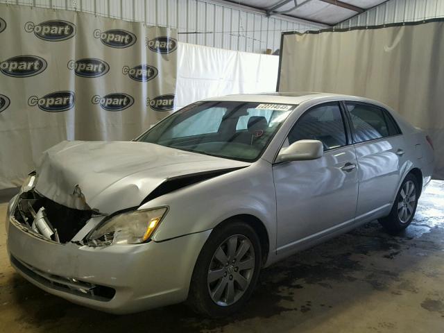 4T1BK36B56U164967 - 2006 TOYOTA AVALON XL SILVER photo 2