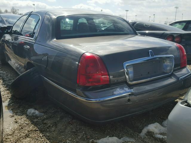 1LNHM83W94Y664354 - 2004 LINCOLN TOWN CAR U BROWN photo 3