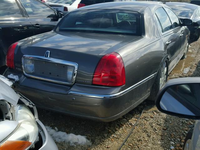 1LNHM83W94Y664354 - 2004 LINCOLN TOWN CAR U BROWN photo 4