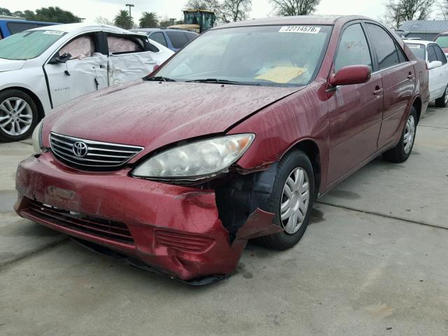 4T1BE32K25U011359 - 2005 TOYOTA CAMRY LE BURGUNDY photo 2