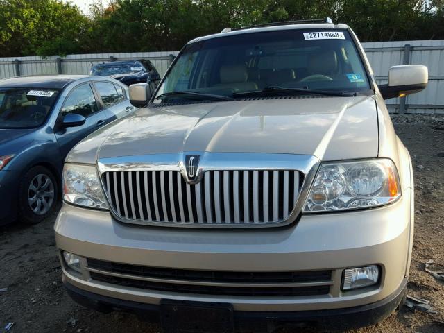 5LMFU28556LJ13792 - 2006 LINCOLN NAVIGATOR GOLD photo 9