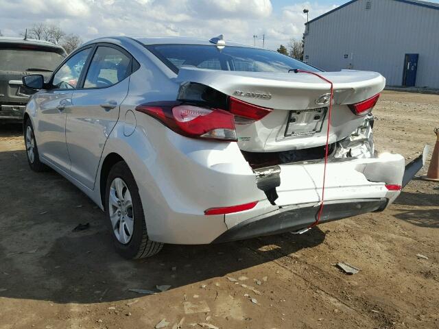 5NPDH4AE9GH687665 - 2016 HYUNDAI ELANTRA SE SILVER photo 3