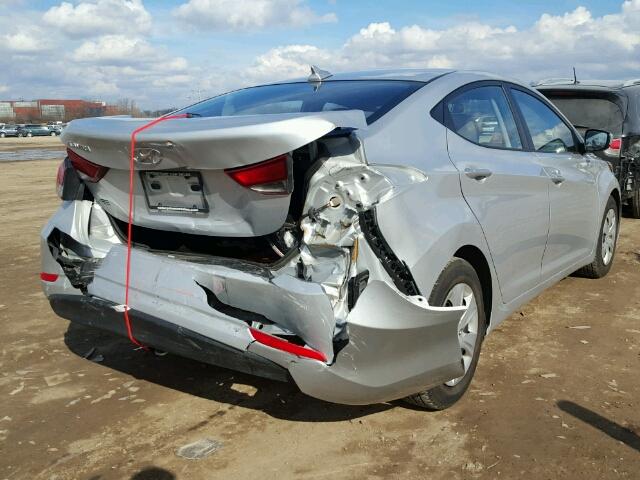 5NPDH4AE9GH687665 - 2016 HYUNDAI ELANTRA SE SILVER photo 4