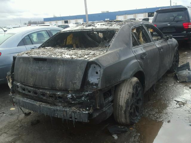 2C3CCAGG0GH157275 - 2016 CHRYSLER 300 S BURN photo 4