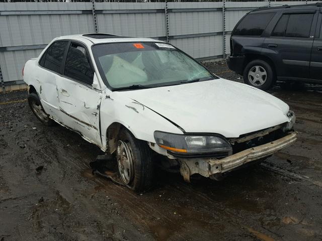 1HGCG5665YA149061 - 2000 HONDA ACCORD EX WHITE photo 1