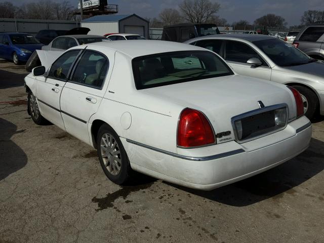 1LNHM81V16Y646279 - 2006 LINCOLN TOWN CAR S WHITE photo 3