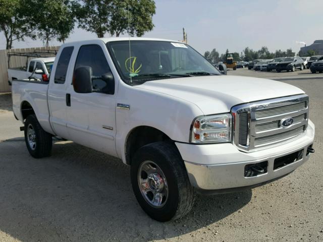 1FTWX31P75EC36190 - 2005 FORD F350 SRW S WHITE photo 1